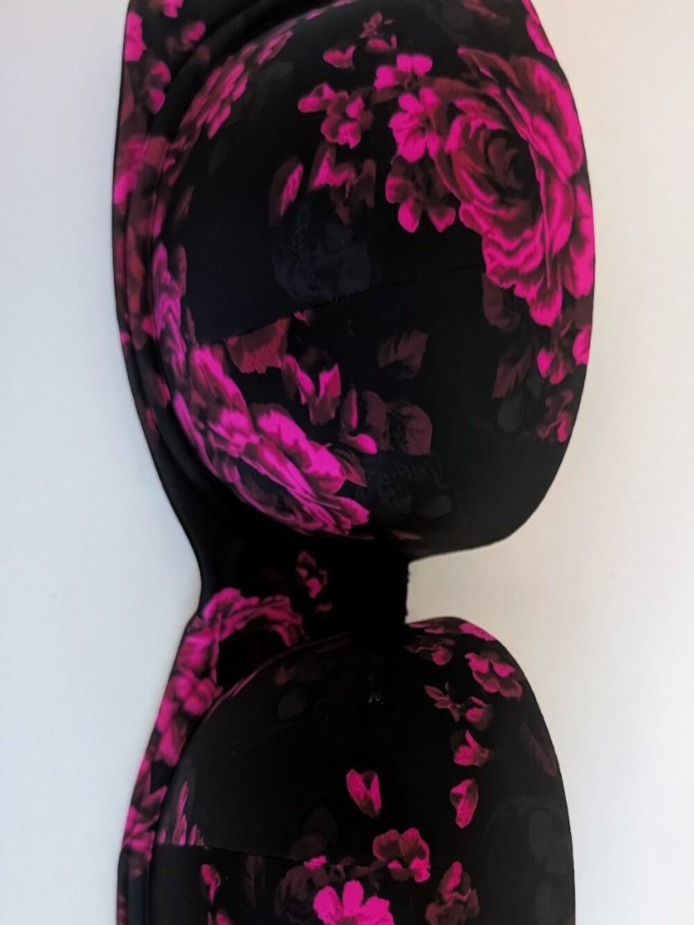 Torrid Curve black and pink floral strapless bra 40C